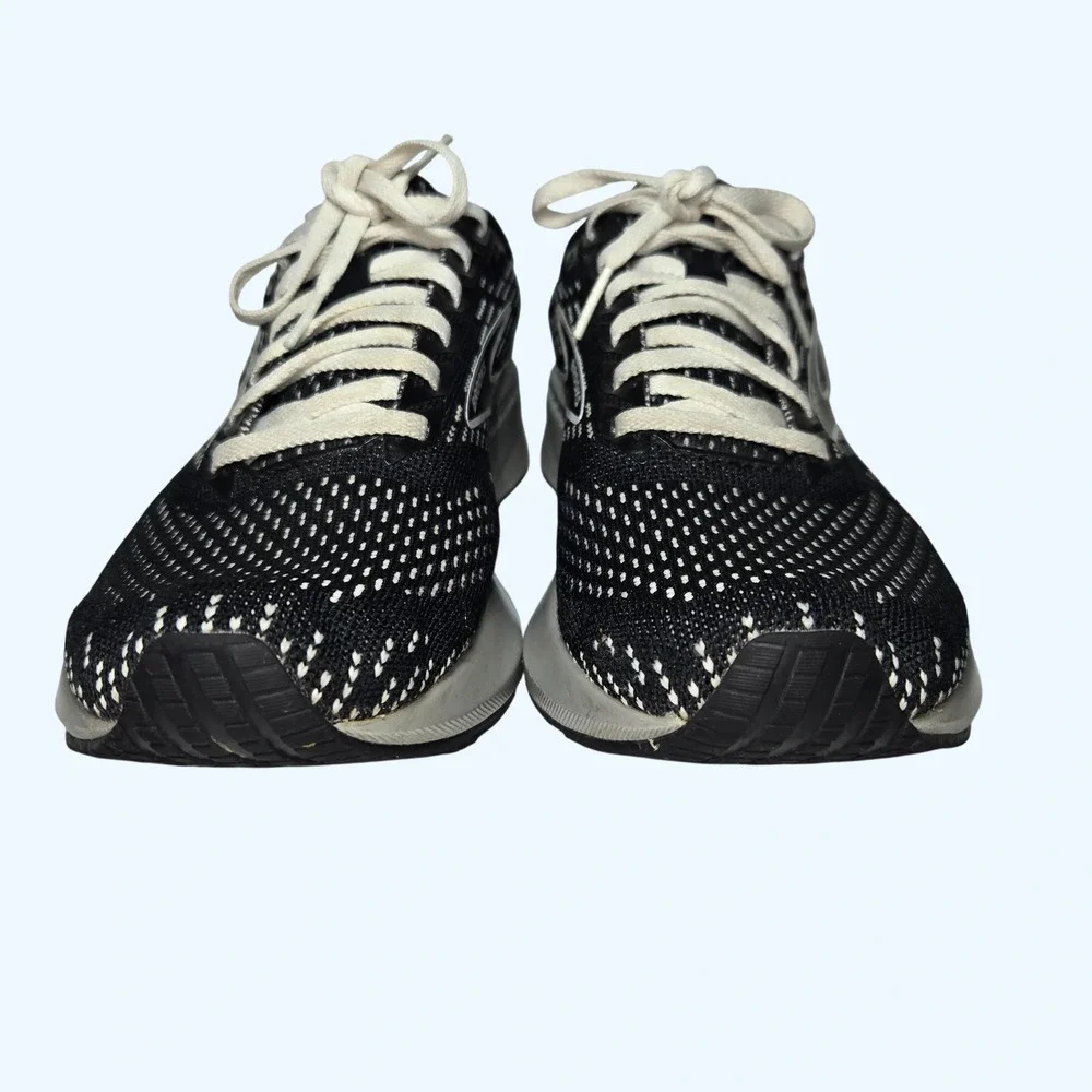 Brooks Levitate GTS 5 Womens Running Shoes Black White 1203581B090 Size 7